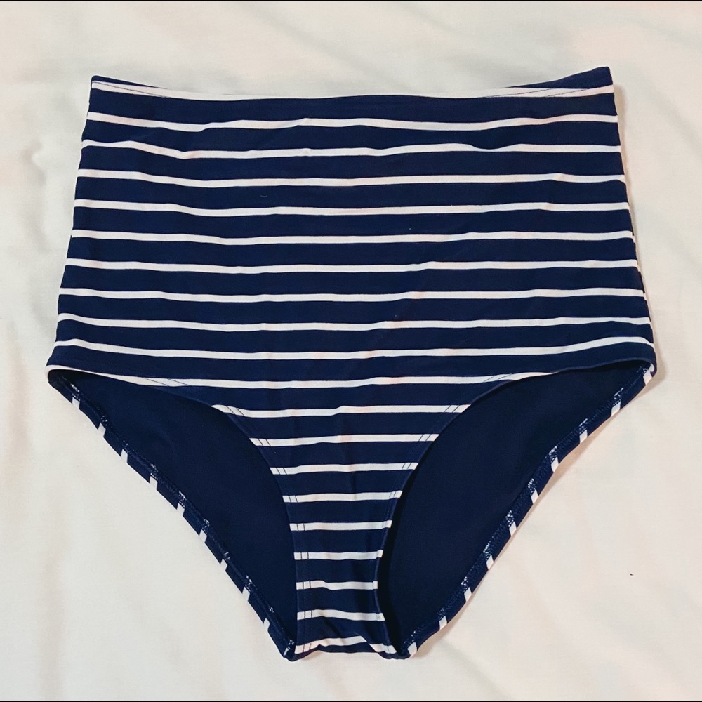 Hi-rise bikini bottoms